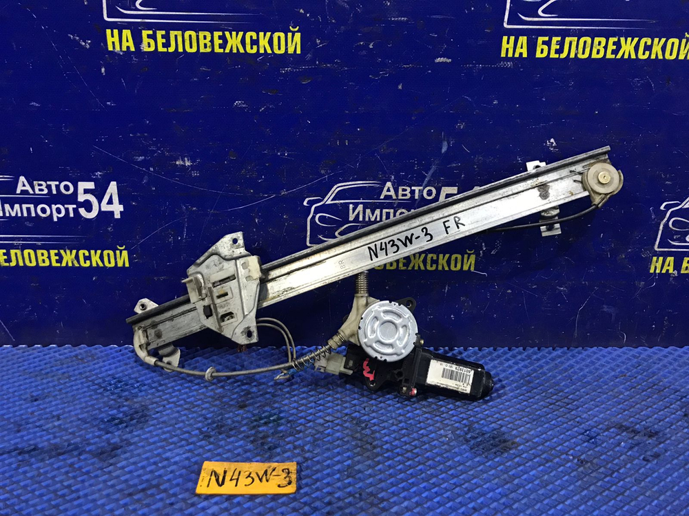 Стеклоподъемник передний правый MITSUBISHI CHARIOT 1994