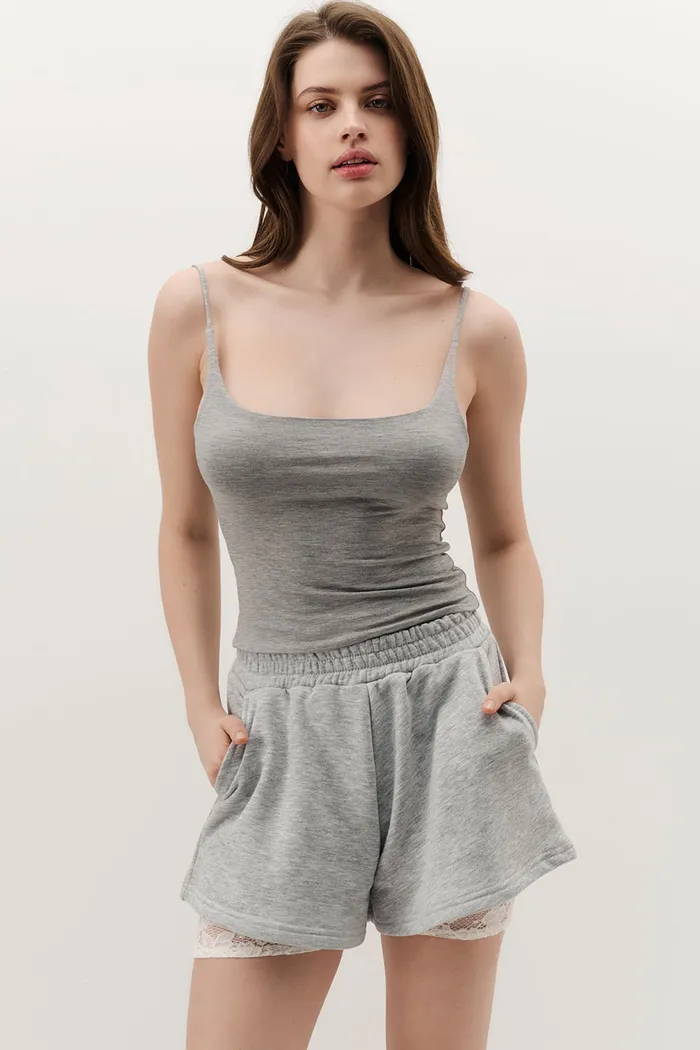 Топ на бретелях из вискозы цвета серый меланж