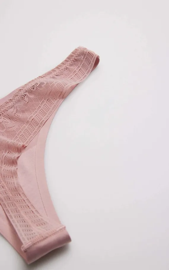 19673 Трусы стринги