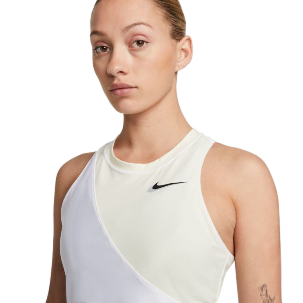 Женский топ теннисный Nike Court Dri-Fit Slam Tennis Tank W - coconut milk/white/black