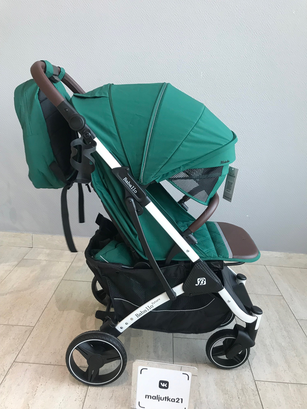 Коляска прогулочная Babalo 2024 Изумрудный текстиль на белой раме