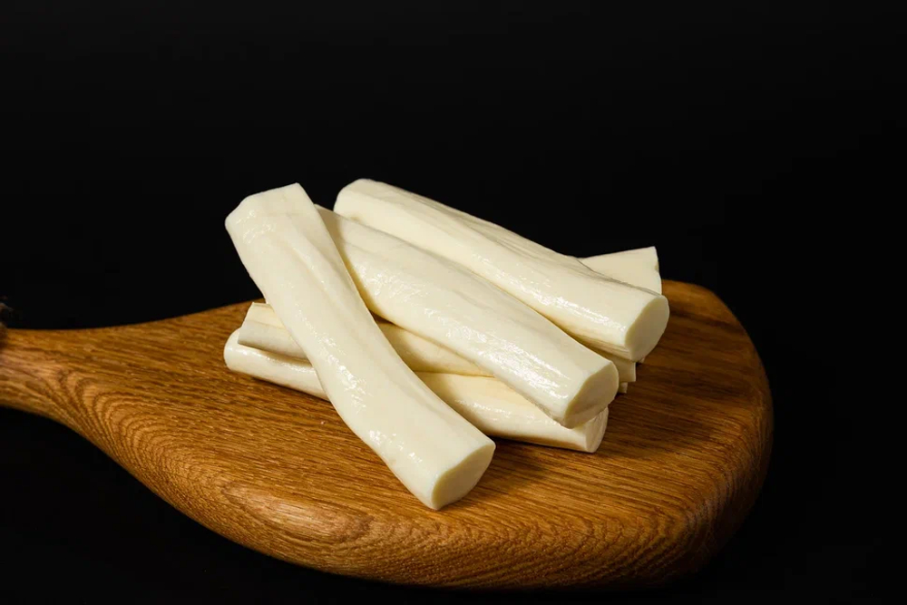 Сыр Чечил мягкий фермерский 45% Зубцовское подворье