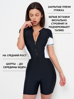 Купальник слитный с шортами и белыми вставками