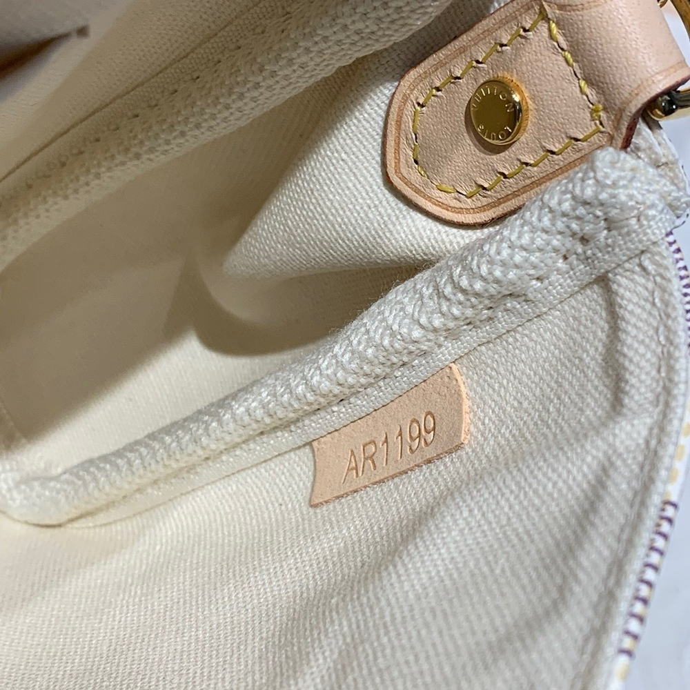 Louis Vuitton Favorite MM
