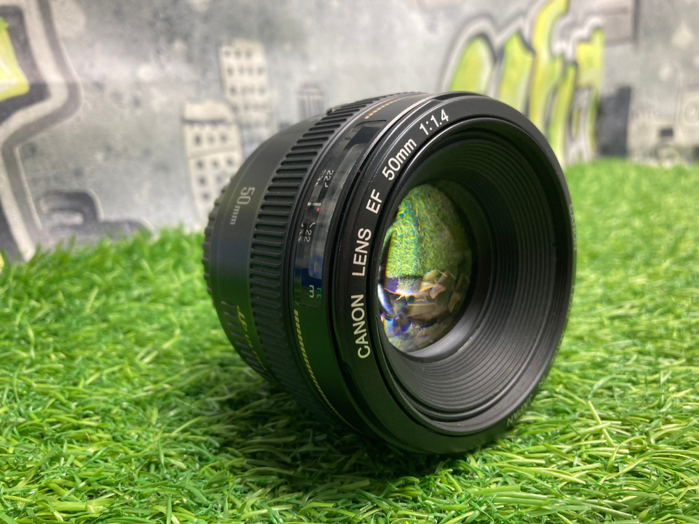 Canon EF 50mm 1.4 USM