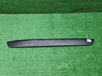 Накладка крышки багажника Toyota RAV4 5 XA50 18-нв