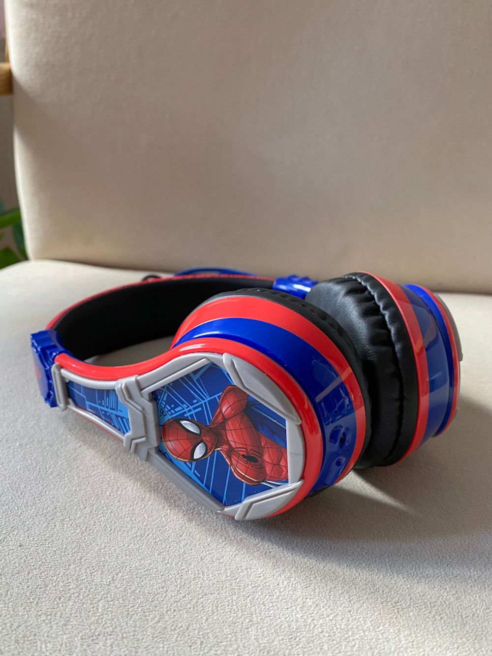 Наушники Человек-паук