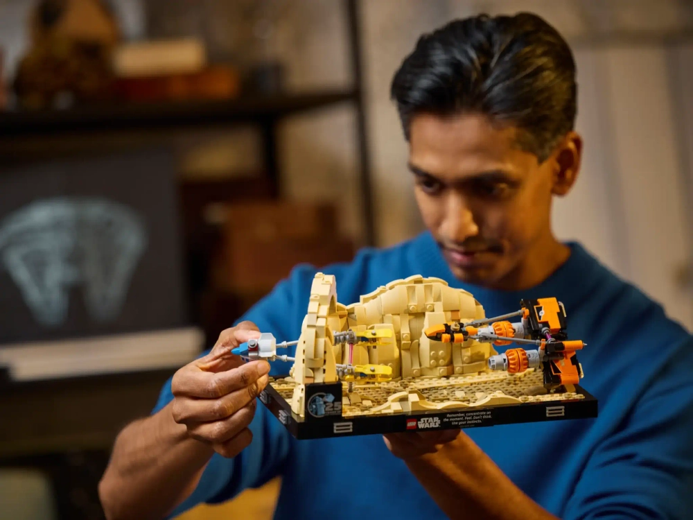 Конструктор LEGO Star Wars 75380 Диорама: гонка на подах на Мос-Эспа
