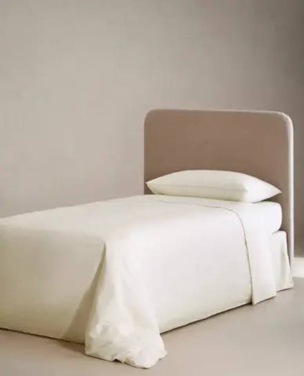 ZARA HOME ДЕТСКАЯ ПРОСТЫНЯ С ПРИНТОМ, СЕРЫЙ
