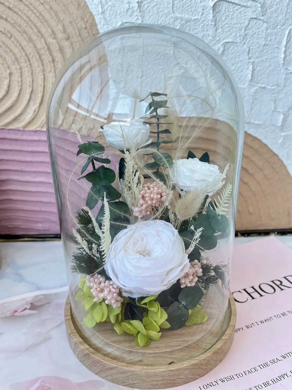 натуральные пионы в стекле