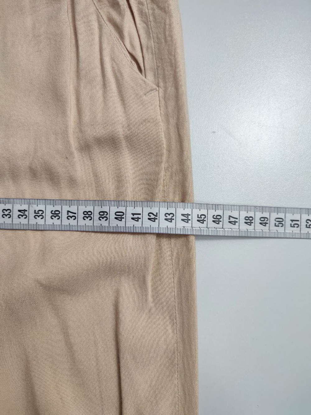 Брюки легкие бежевые 40-42 размер