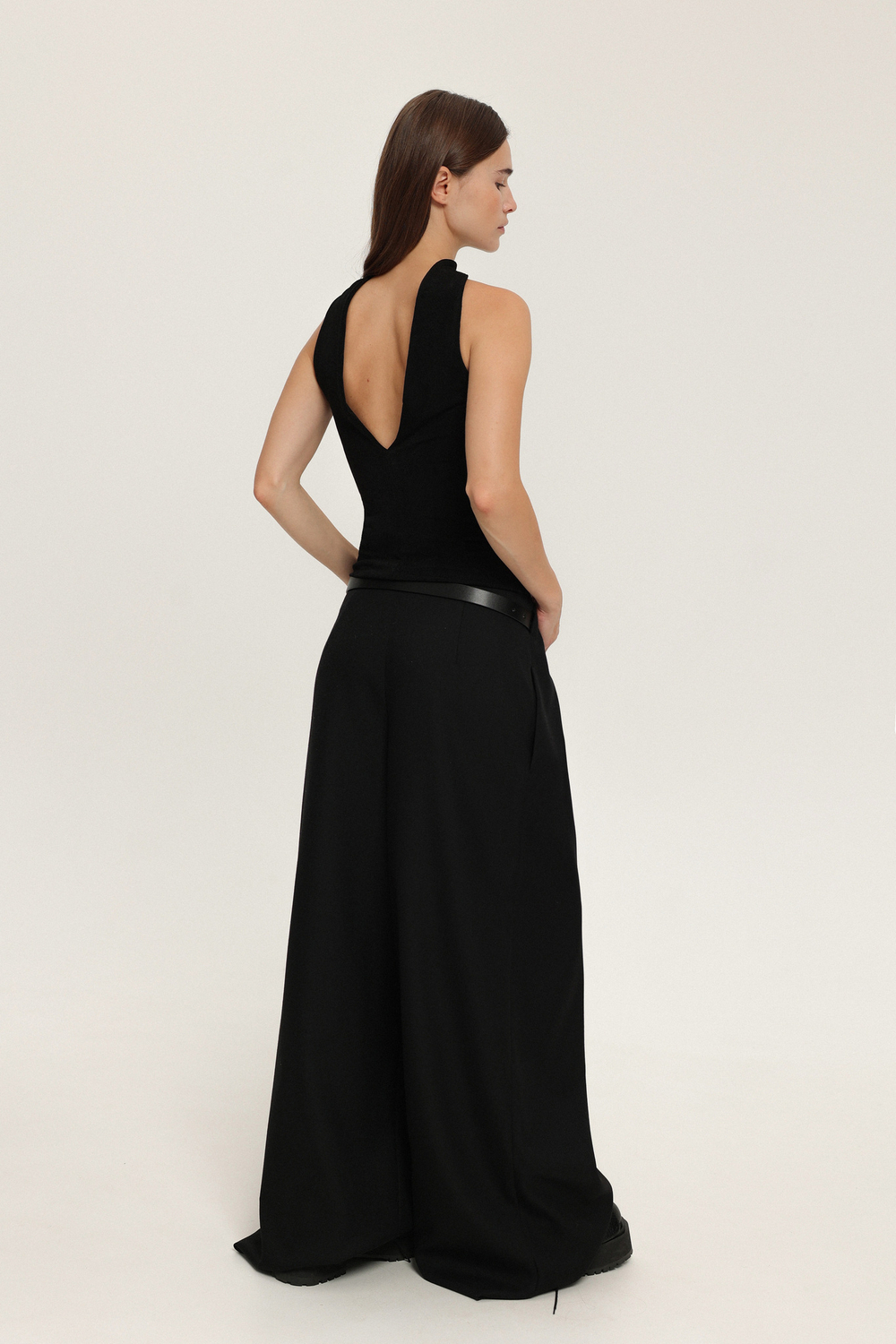 Топ с открытым декольте