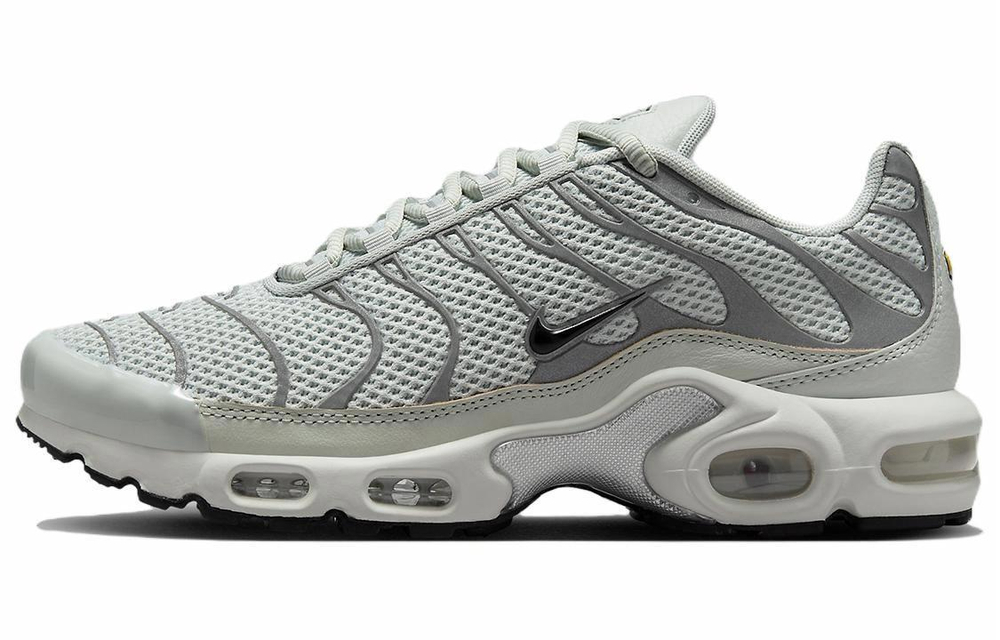 Кроссовки Nike Air Max Plus (Женская размерная сетка)