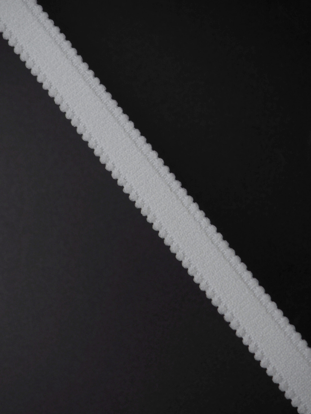 Резинка бретелечная белая матовая ширина 10 мм без учета фестона Lauma (Латвия)