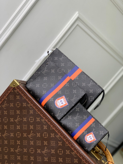 Louis Vuitton Trio Toilet Pouch