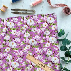 Ткань блэкаут белые и розовые петуньи на сиреневом фоне