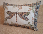 Декоративный гобеленовый чехол для интерьерной подушки Стрекоза ЮП 47*68