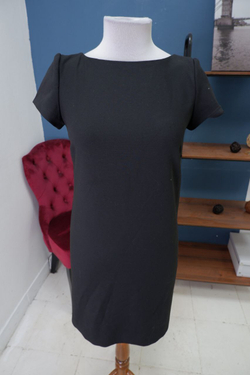 Платье Zara с коротким рукавом 42 размер