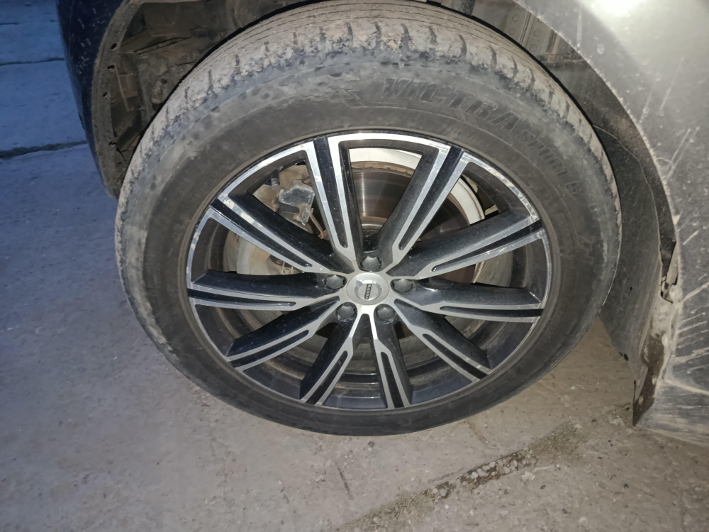 Volvo XC60 D4 Inscription 8AT