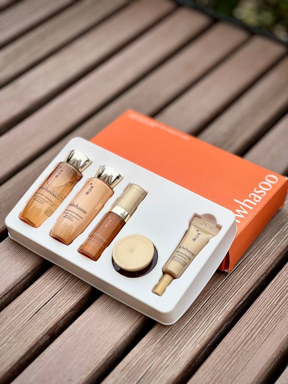 Sulwhasoo Набор антивозрастных восстанавливающих средств для лица