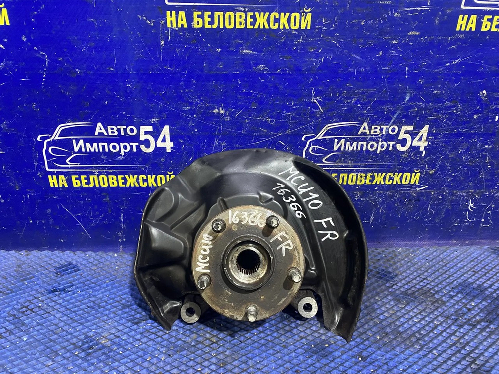 Ступица передняя правая TOYOTA HARRIER 1997-2003