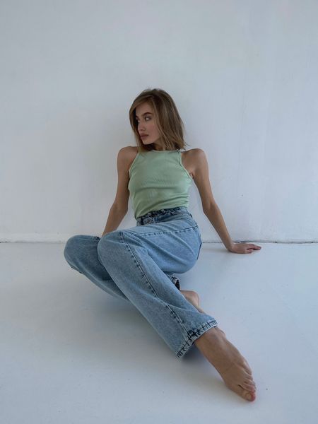 Образ с  джинсами Straight 303 и топом Halter
