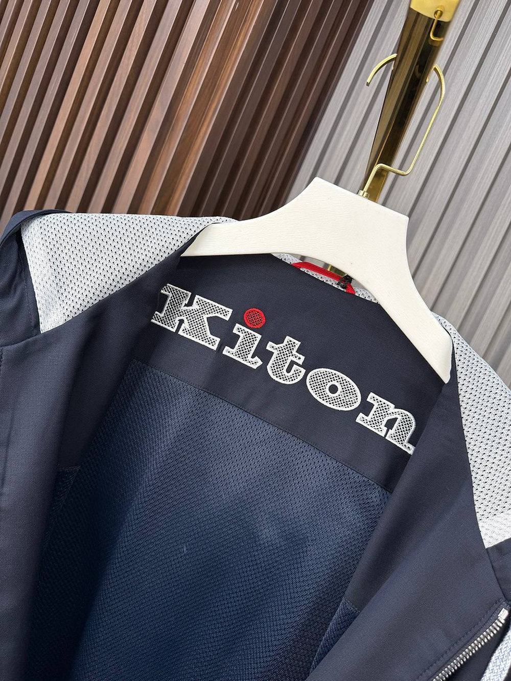 Костюм Kiton
