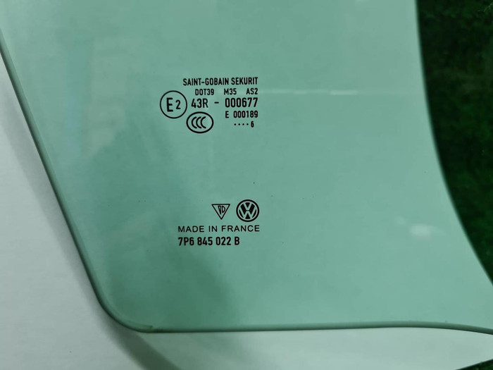 Стекло двери переднее правое Porsche Cayenne 2 958 (2010-2018)