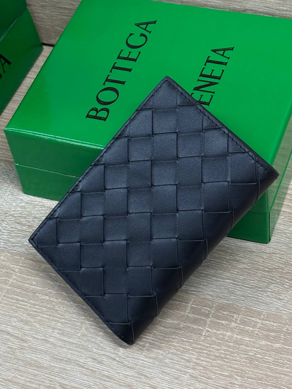 Обложка на паспорт Bottega Veneta