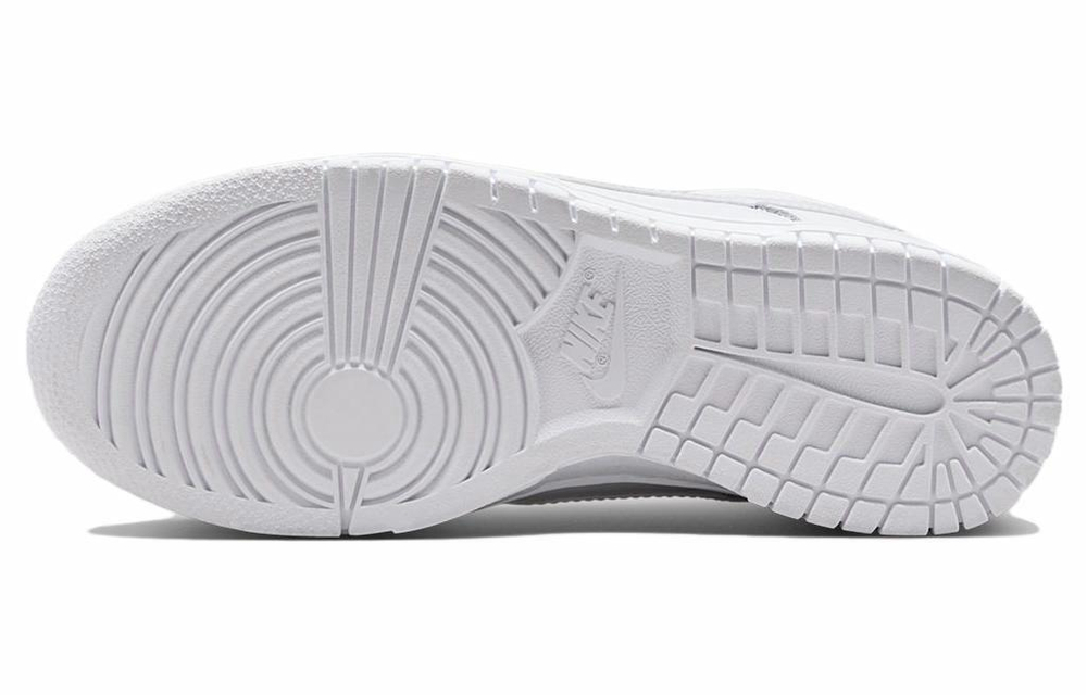 Кроссовки Nike Dunk Se (Женская размерная сетка)