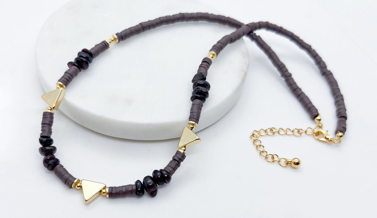 Мастер-класс: собираем чокер из каучука и крошки