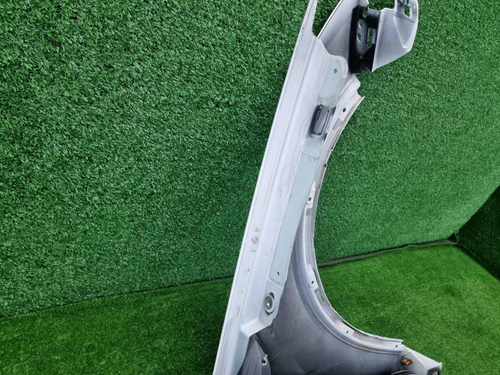 Крыло переднее левое Ford Kuga 1 (2008-2013)