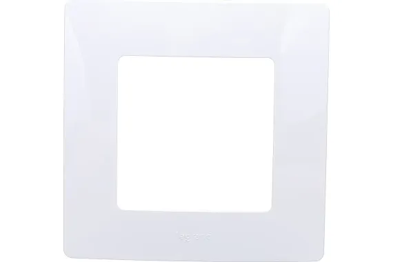 Рамка Legrand Etika 1 постовая белая 25650