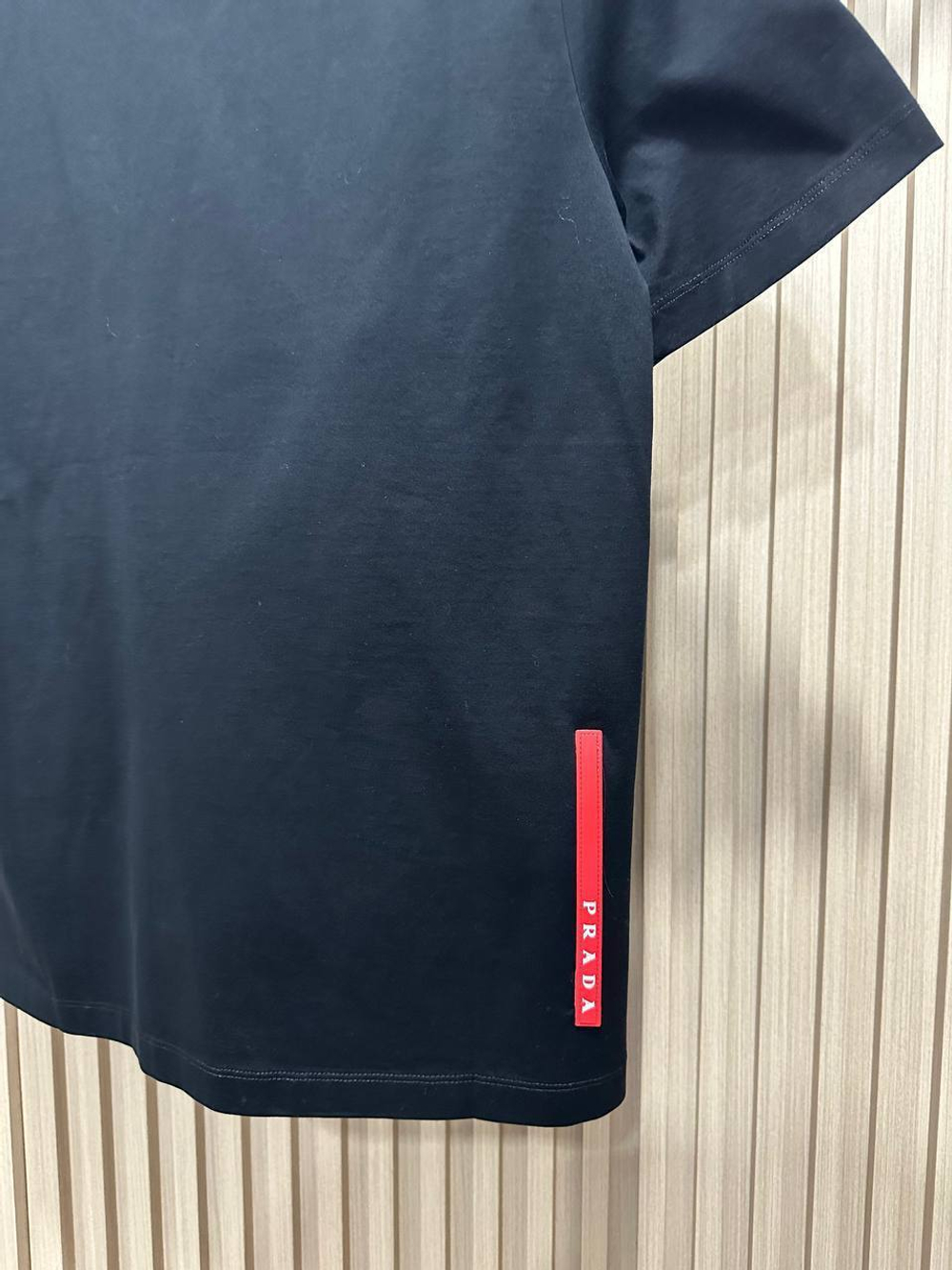 Футболка Prada