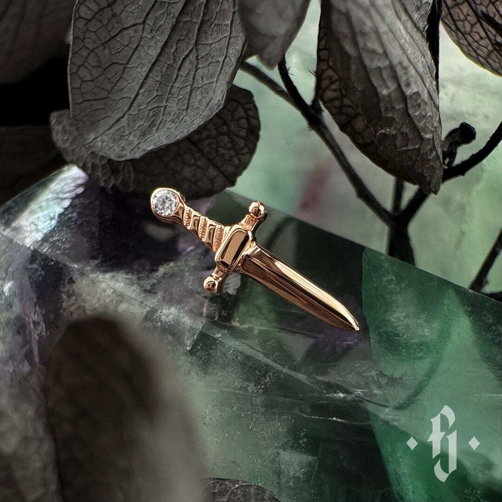 Накрутка "Stone Dagger" - Розовое золото - White CZ Накрутка "Stone Dagger" - Розовое золото - White CZ