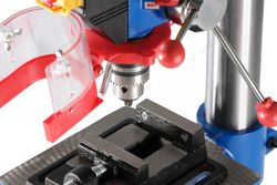 NORDBERG (ND1352) Станок сверлильный (450Вт, 13мм, макс расстояние до стола 255мм, 5 скоростей, тиски)