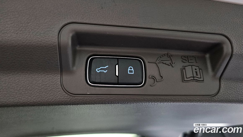 Ford Explorer 6 Generation 3.0 Platinum 4WD (04.2022)