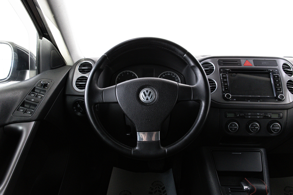 Volkswagen Tiguan, 2008 год