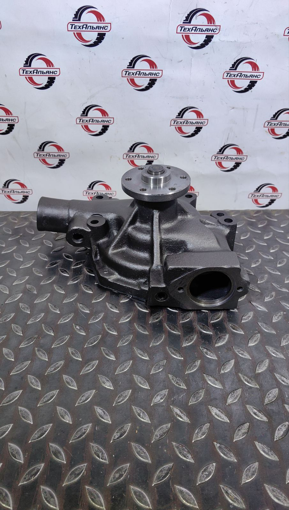 Водяная помпа 6205-61-1505