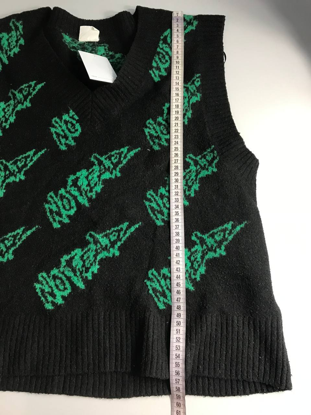 Жилетка H&M теплая, маркировка S, визуально на 44 размер