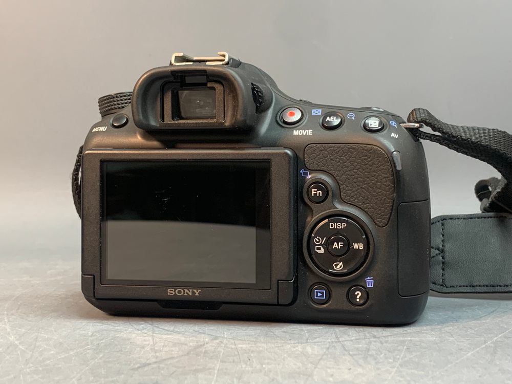 Sony A58 Kit 18-55mm 2.500 кадров