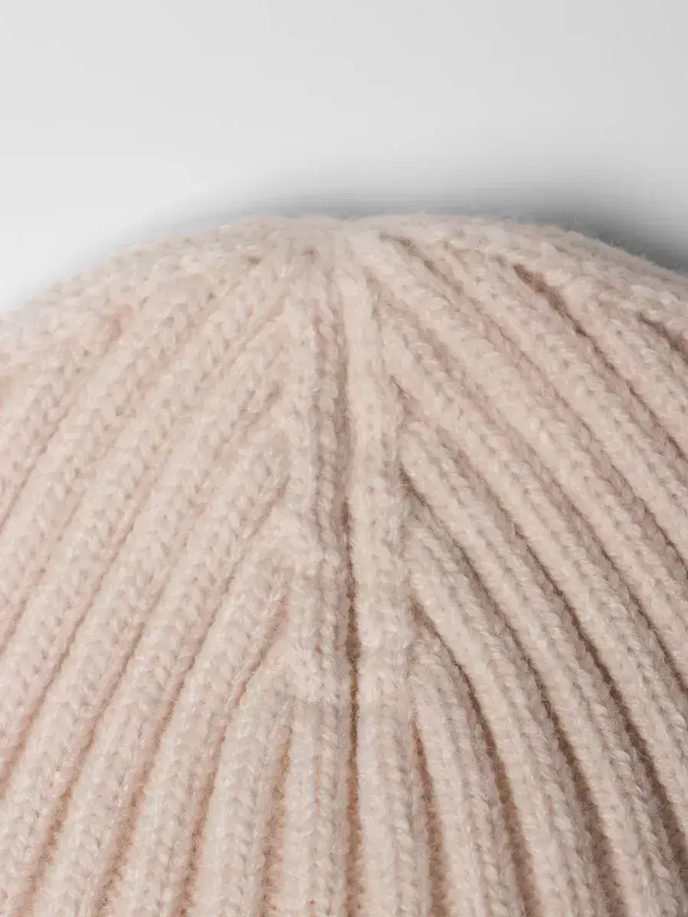 Шапка для девочки на осень