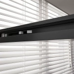 Душевая дверь Veconi Premium Trento PTD40-B-140-01-C4 прозрачная/профиль черный матовый
