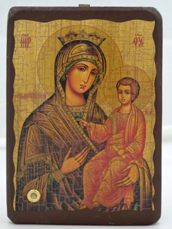 Избавительница от бед. Афонская икона Божией Матери с мощевиком.