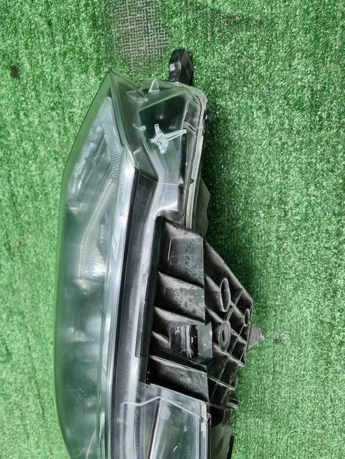 Фара правая Nissan Qashqai 2 j11 (17-23) галоген