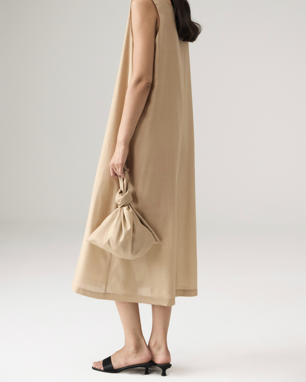 Платье из батиста