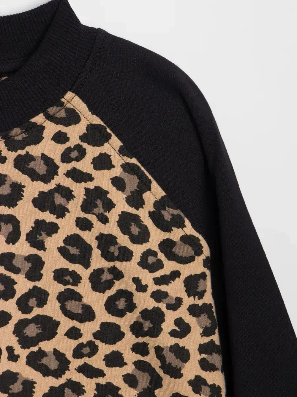 Костюм для девочки с юбкой леопардовый