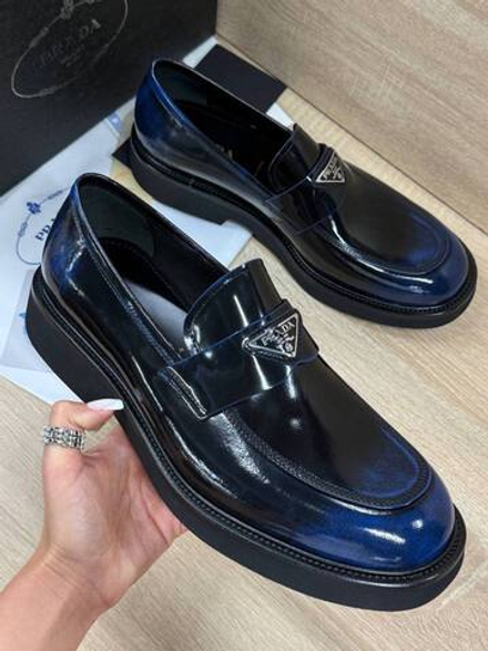 Лоферы Prada