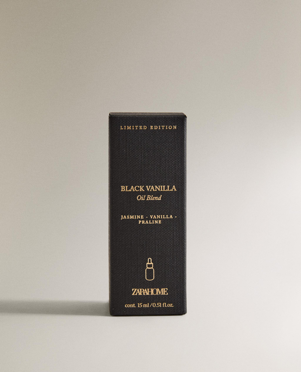 Zara Home Эфирное масло для аромадиффузора Black Vanilla 15 мл, концентрат для ароматизации дома, сладкий гурманский, Чёрный