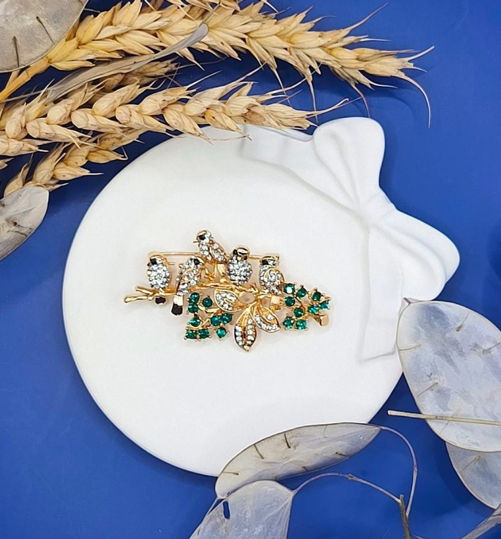 Брошь "Птицы"изделие из страз горного хрусталя.